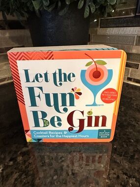 🆕 Cocktail Recipe & Coaster Book